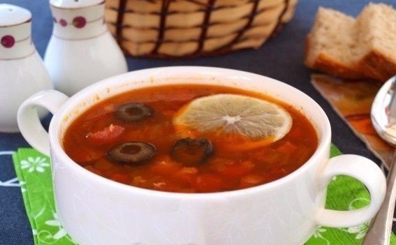 Солянка мясная Солянка мясная