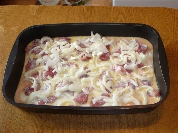 Свинина, запеченная с овощами под соусом бешамель Свинина, запеченная с овощами под соусом бешамель