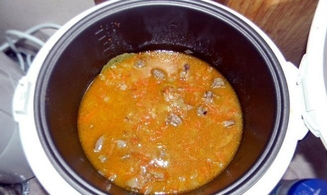 Гуляш из свинины в мультиварке Гуляш из свинины в мультиварке