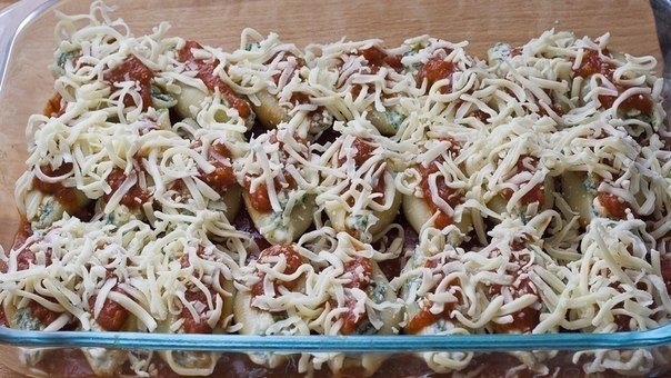 Ракушки, фаршированные шпинатом и сыром Ракушки, фаршированные шпинатом и сыром