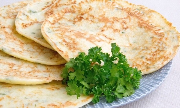 Сырные лепешки с зеленью Сырные лепешки с зеленью
