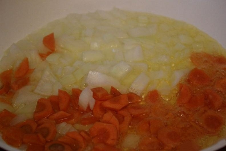 Быстрый суп с сосисками. Быстрый суп с сосисками.