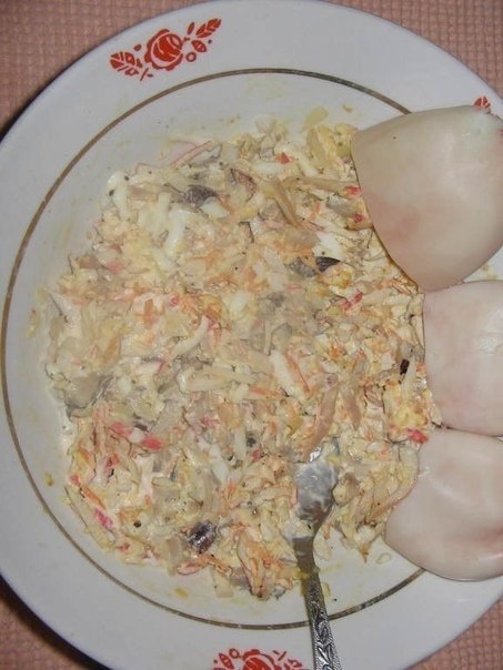 Кальмары, фаршированные грибами и сыром Кальмары, фаршированные грибами и сыром
