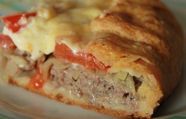 Открытый мясной пирог с картофельным тестом Открытый мясной пирог с картофельным тестом