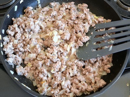 Мясной пирог из лаваша. Мясной пирог из лаваша.