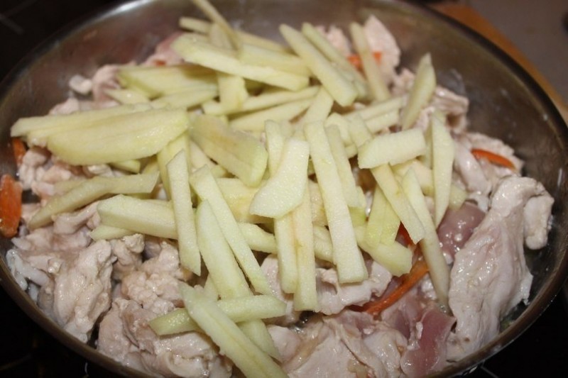 Курица в кисло-сладком соусе аля по-китайски Курица в кисло-сладком соусе аля по-китайски