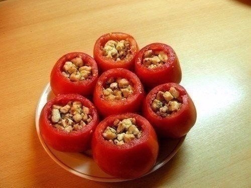 Помидоры, фаршированные курицей Помидоры, фаршированные курицей