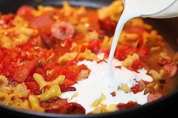 Паста с пряными колбасками Паста с пряными колбасками