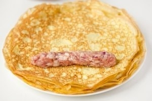 Яичные рулетики с мясной начинкой - отличный завтрак! Яичные рулетики с мясной начинкой - отличный завтрак!