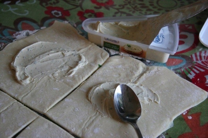 Пирожки с курицей и сливочным сыром Пирожки с курицей и сливочным сыром
