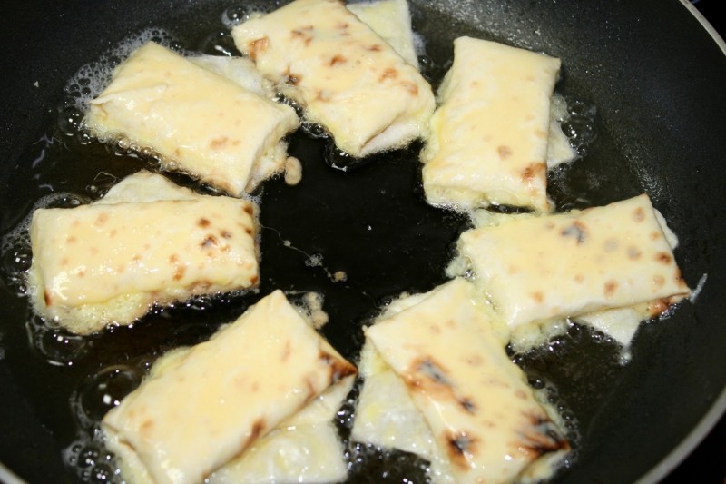 Лаваш, жареный с сыром Лаваш, жареный с сыром