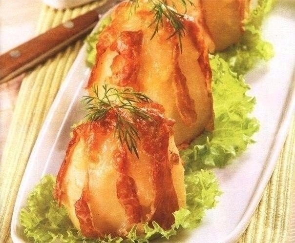 Картофель запеченный в фольге с сыром и ветчиной Картофель запеченный в фольге с сыром и ветчиной