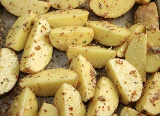 Картофель, запеченный в горчице.
