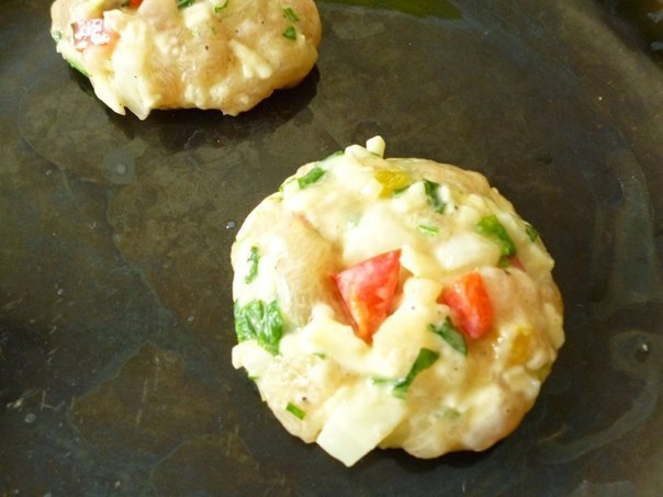 Куриные рубленые котлеты с цветной капустой и болгарским перцем Куриные рубленые котлеты с цветной капустой и болгарским перцем