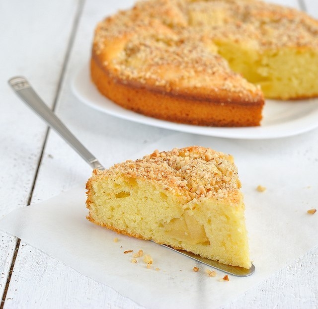 Пирог с яблоками и орехами Пирог с яблоками и орехами