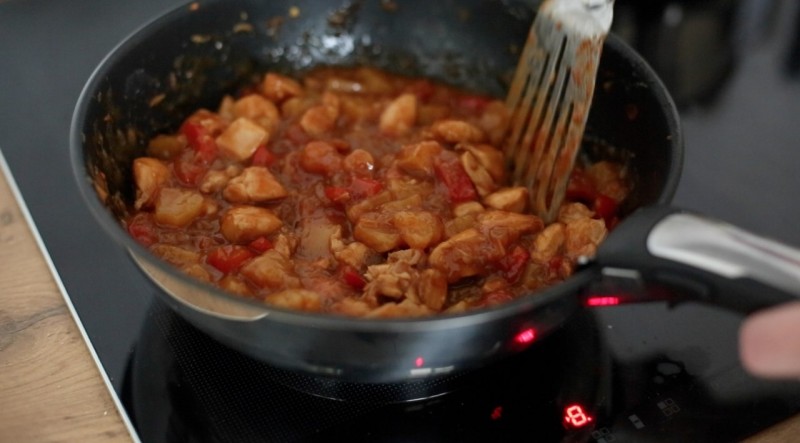 Курица в кисло-сладком соусе Курица в кисло-сладком соусе