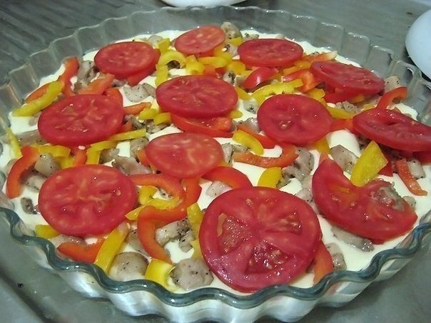 Открытый пирог с курицей и болгарским перцем! Открытый пирог с курицей и болгарским перцем!