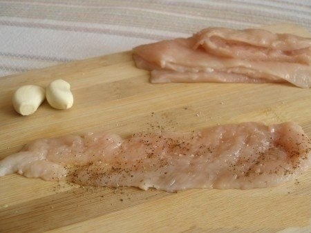 Суперские рулетики из кабачков с куриным мясом Суперские рулетики из кабачков с куриным мясом