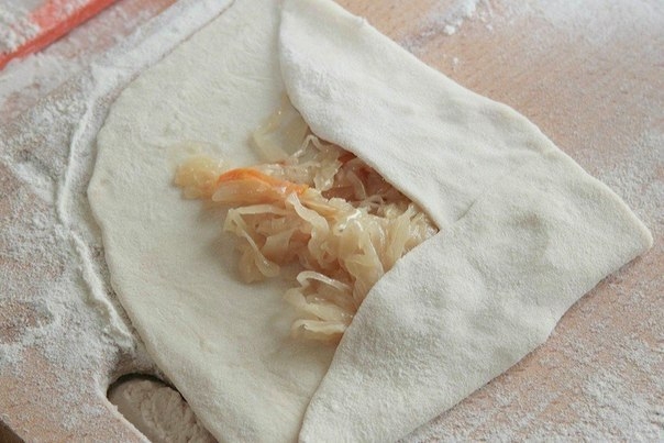 Плацинды с квашеной капустой Плацинды с квашеной капустой