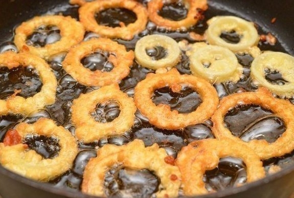 Луковые колечки в кляре Луковые колечки в кляре