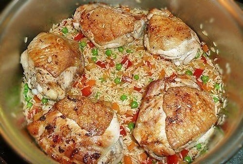 Arroz con pollo - вкуснейший рис с курицей Arroz con pollo - вкуснейший рис с курицей