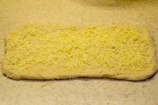 Хлебные палочки с сыром и беконом Хлебные палочки с сыром и беконом