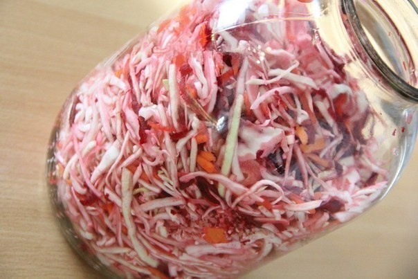 Маринованная капуста со свеклой Маринованная капуста со свеклой