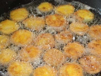 Жареные кабачки с чесночным соусом Жареные кабачки с чесночным соусом