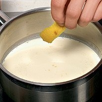 Паннакота с вишневым соусом Паннакота с вишневым соусом