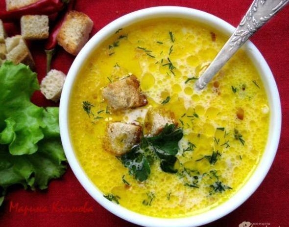 Сливочно-сырный суп с ветчиной и сухариками