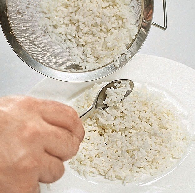 Оякодон (японский омлет с рисом и курицей) Оякодон (японский омлет с рисом и курицей)