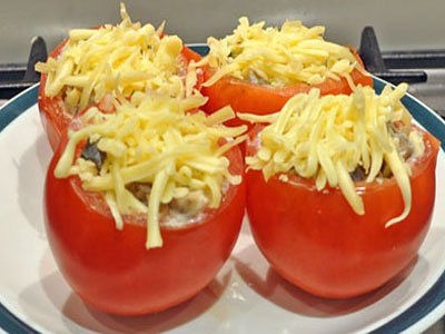 Помидоры фаршированные курицей Помидоры фаршированные курицей