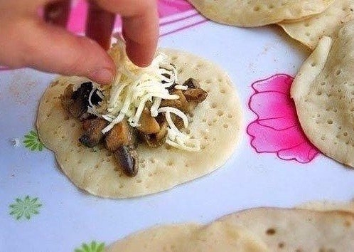 Блинчики с грибами и сыром Блинчики с грибами и сыром