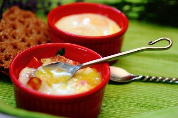 Яйца-кокот на завтрак! (2 варианта)