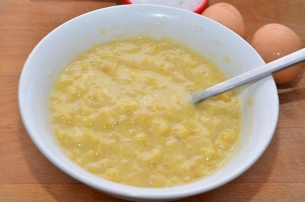 Банановый кекс с изюмом Банановый кекс с изюмом