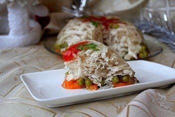 Заливное из курицы.