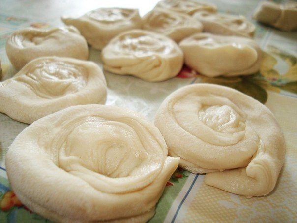 Cлоёная самса с мясом. Cлоёная самса с мясом.