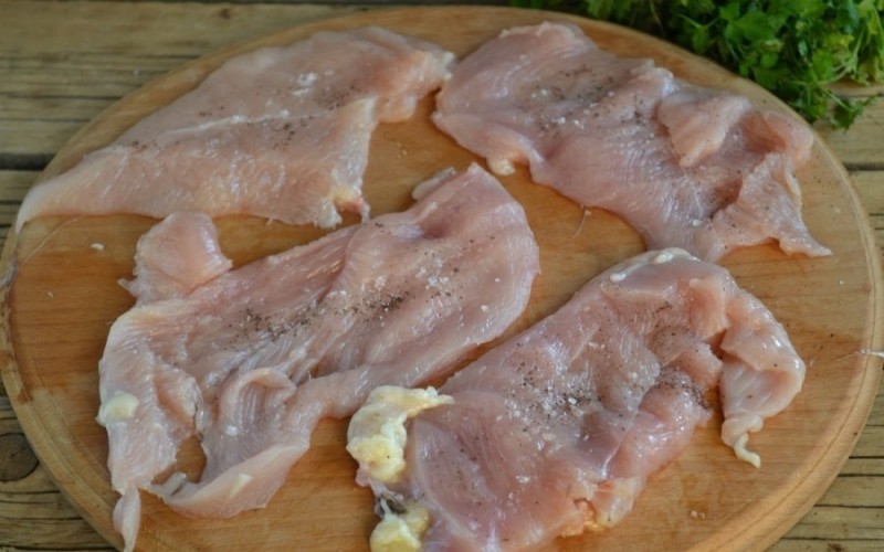Куриные грудки по-французски Куриные грудки по-французски