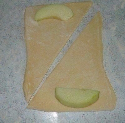 Слойки с яблоками Слойки с яблоками