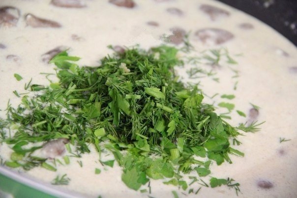 Куриные сердечки в сырном соусе Куриные сердечки в сырном соусе
