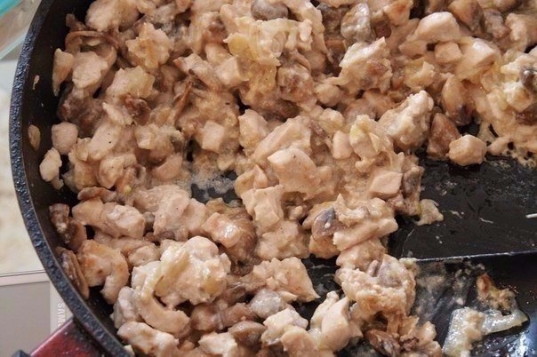 Багет, фаршированный курочкой и грибами Багет, фаршированный курочкой и грибами