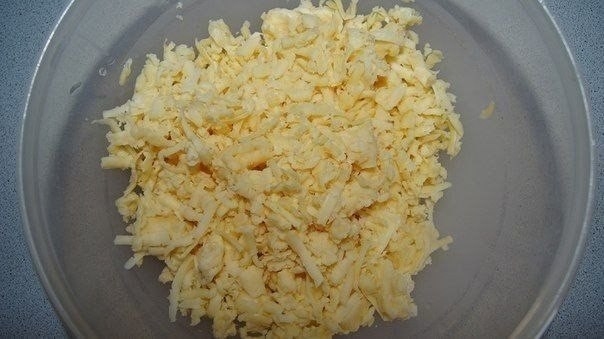 Сырный пирог из армянского лаваша Сырный пирог из армянского лаваша