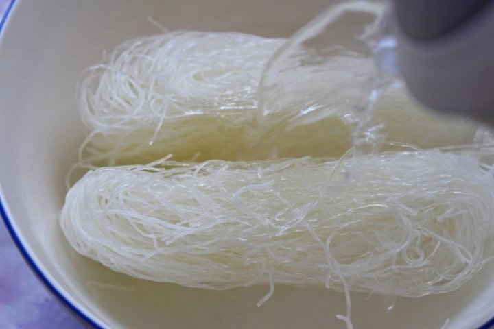 Фунчоза с овощами и морепродуктами Фунчоза с овощами и морепродуктами
