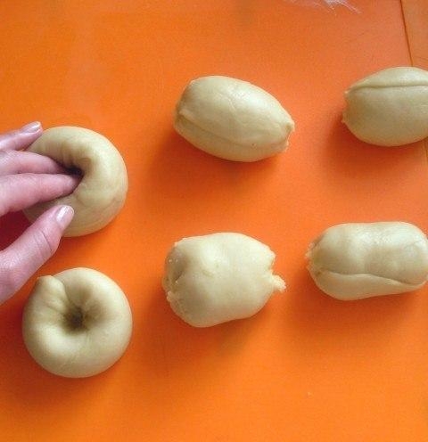 Бабушкины слоистые пирожки Бабушкины слоистые пирожки