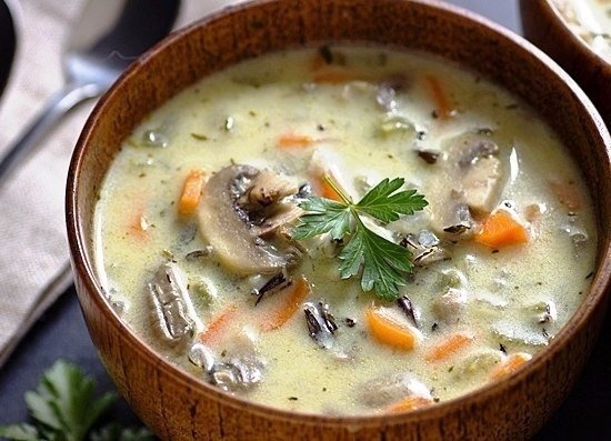 Сливочный суп с рисом и грибами Сливочный суп с рисом и грибами