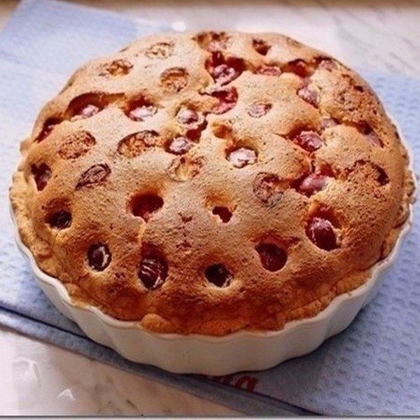 Творожный пирог с вишнями