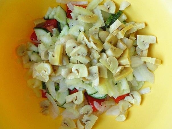 Салат Цезарь с капустой Салат Цезарь с капустой