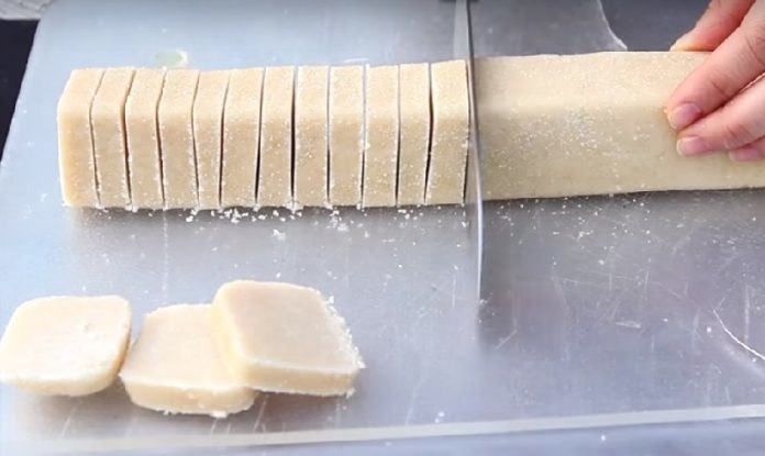 Невероятно нежное песочное печенье. Невероятно нежное песочное печенье.