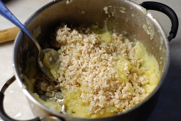 Картофельные котлеты с курицей Картофельные котлеты с курицей