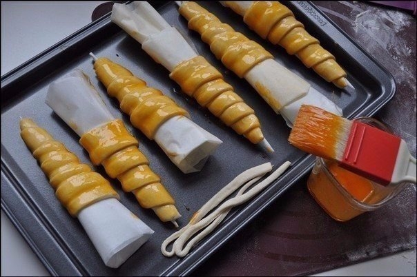 Трубочки с белковым кремом. Трубочки с белковым кремом.